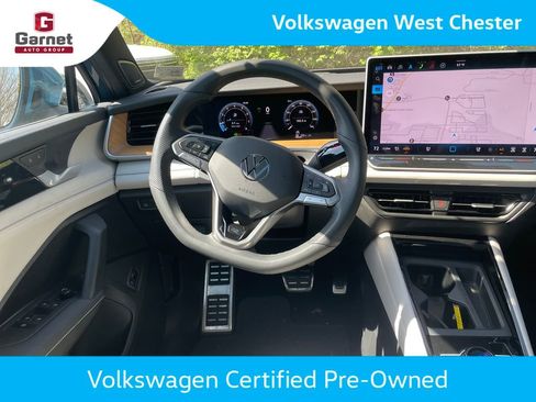 Certified 2025 Volkswagen Tiguan SEL R-Line AWD/4WD image 14
