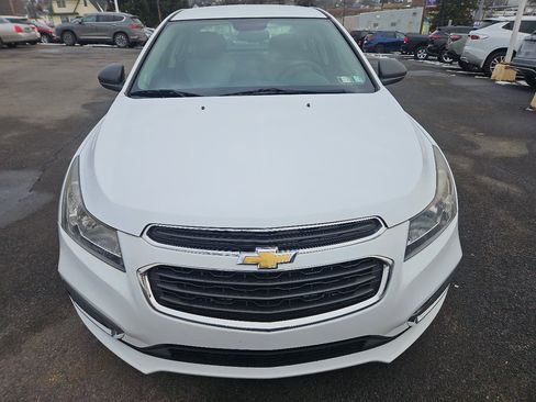 Used 2015 Chevrolet Cruze LS image 8