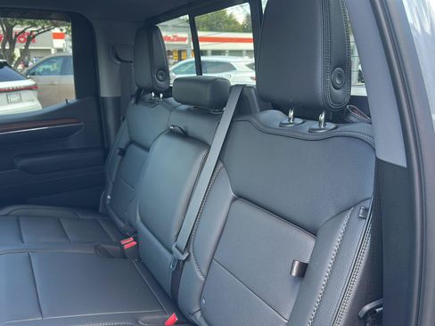 Used 2023 GMC Sierra 1500 Denali w/ Denali Reserve Package AWD/4WD image 26