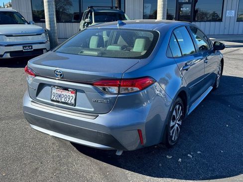Used 2022 Toyota Corolla LE image 5