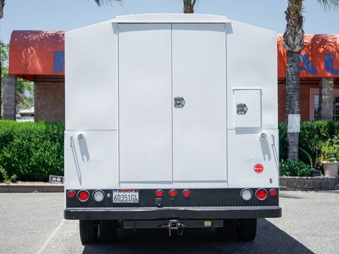 Used 2024 Ford F450 XL w/ XL Chrome Package RWD image 7