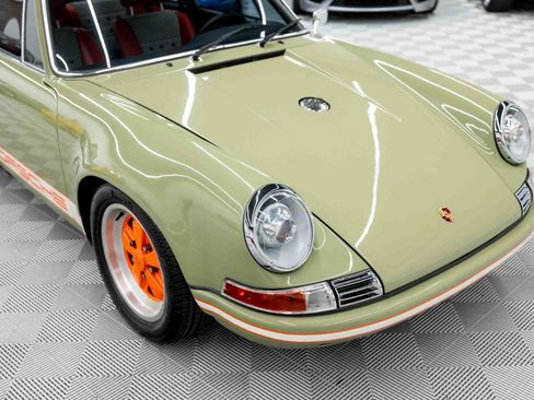 Used 1987 Porsche 911 Carrera RWD image 16