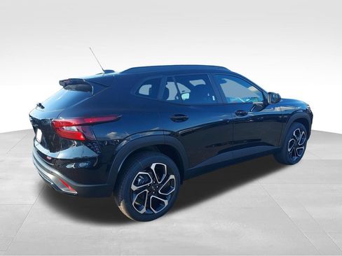 New 2026 Chevrolet Trax RS w/ Driver Confidence Package FWD image 5