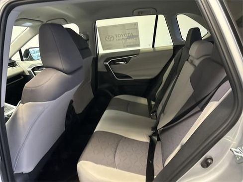 Used 2025 Toyota RAV4 XLE image 24
