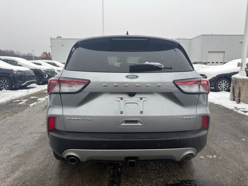 Used 2022 Ford Escape Titanium w/ Class II Trailer Tow Package image 6