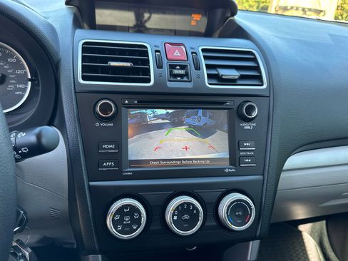 Used 2017 Subaru Forester 2.5i w/ Alloy Wheel Package image 19