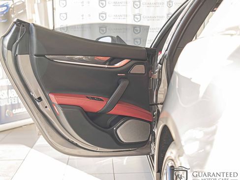 Used 2018 Maserati Ghibli S GranSport Q4 image 38