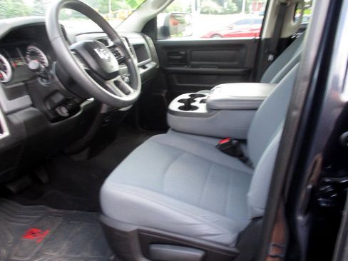 Used 2019 RAM 1500 ST w/ SXT Plus Group image 4