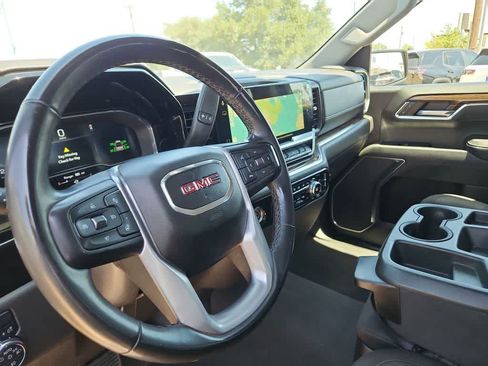 Used 2023 GMC Sierra 1500 Elevation AWD/4WD image 10
