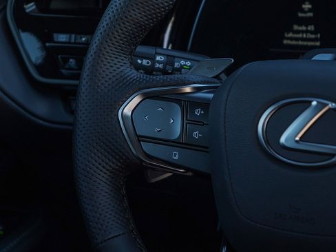 New 2026 Lexus TX 500h AWD image 17