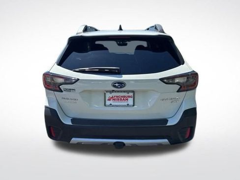 Used 2022 Subaru Outback Limited XT w/ Popular Package #2 AWD/4WD image 4