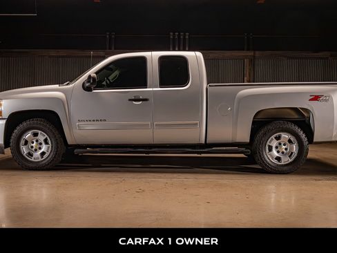 Used 2011 Chevrolet Silverado 1500 LT AWD/4WD image 5