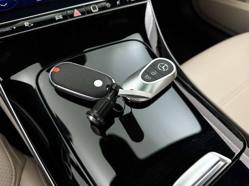 Used 2024 Mercedes-Benz C 300 Sedan image 24