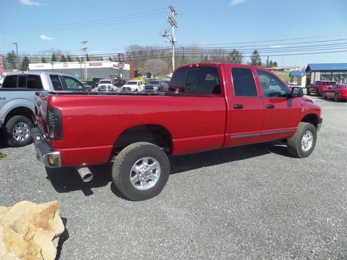 Used 2009 Dodge Ram 2500 Truck SLT w/ Popular Equipment Group AWD/4WD image 4