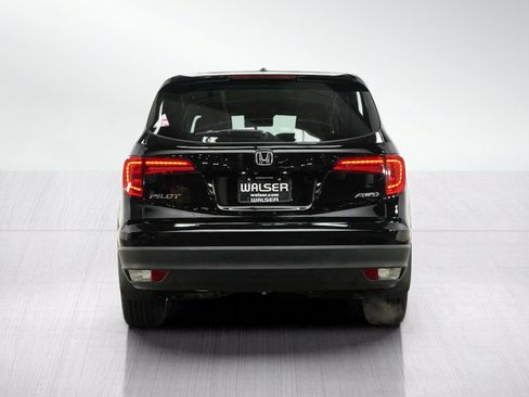Used 2017 Honda Pilot EX image 4