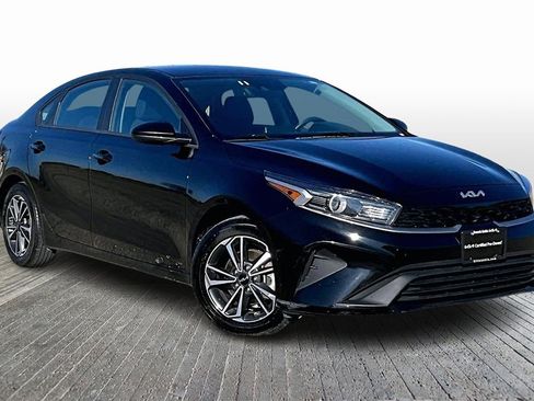 Certified 2023 Kia Forte LXS image 11