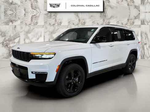 Used 2025 Jeep Grand Cherokee L Limited w/ Black Appearance Package image 1