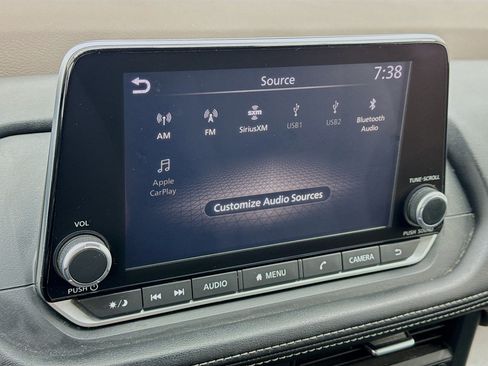 Used 2023 Nissan Rogue SV FWD image 11