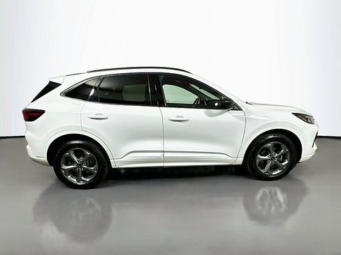 Used 2023 Ford Escape ST-Line w/ Tech Pack #1 AWD/4WD image 8