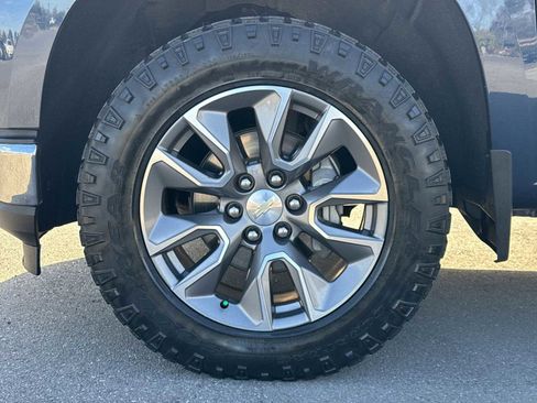 Used 2022 Chevrolet Silverado 1500 LT w/ Bed Protection Package image 12