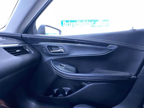 Used 2016 Chevrolet Impala LT image 33