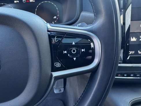 Used 2019 Volvo V90 T5 Cross Country w/ Protection Package Premier AWD/4WD image 32