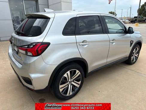 Used 2024 Mitsubishi Outlander Sport SE AWD/4WD image 5