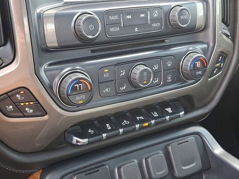 Used 2018 Chevrolet Silverado 3500 High Country w/ Duramax Plus Package image 17