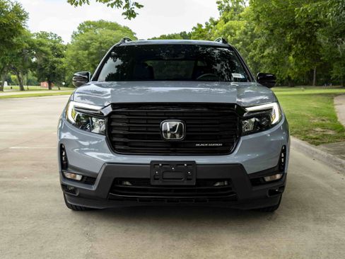 Used 2025 Honda Passport Black Edition image 3