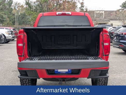 Used 2018 Chevrolet Colorado LT image 13