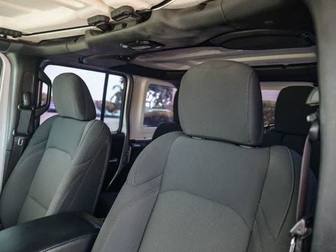Used 2023 Jeep Wrangler Unlimited Sport AWD/4WD image 19