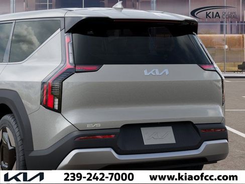 New 2026 Kia EV9 Light image 13