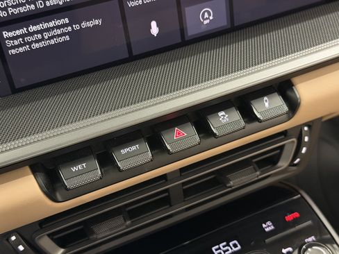 Certified 2021 Porsche 911 Carrera 4S image 35