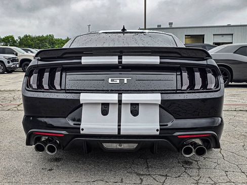 Used 2020 Ford Mustang GT RWD image 5