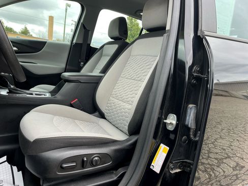 Used 2020 Chevrolet Equinox LS image 14