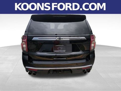 Used 2021 Chevrolet Tahoe Premier w/ Premium Package AWD/4WD image 4