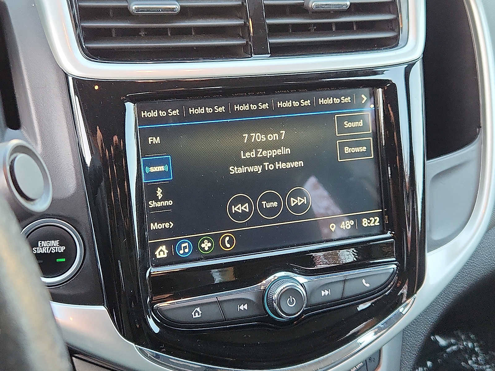 Used 2018 Chevrolet Sonic Premier FWD image 16