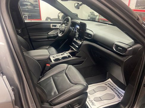 Used 2024 Ford Explorer ST w/ Equipment Group 401A image 22