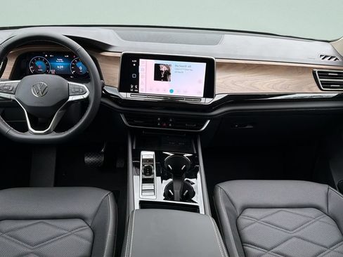 New 2026 Volkswagen Atlas SE FWD image 10