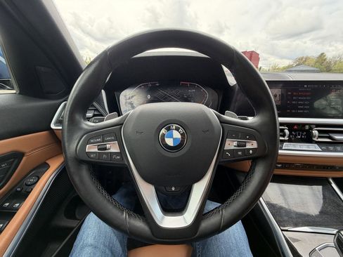 Used 2021 BMW 330i xDrive Sedan w/ Convenience Package AWD/4WD image 18