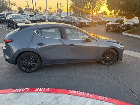Used 2021 MAZDA MAZDA3 Hatchback w/Premium Plus Pkg AWD/4WD image 27