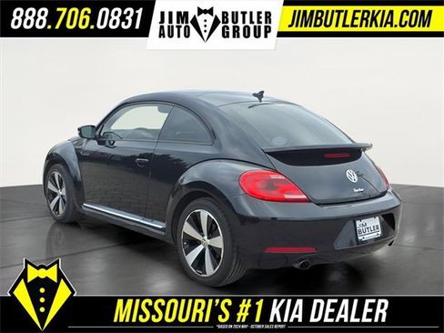 Used 2013 Volkswagen Beetle 2.0T image 4