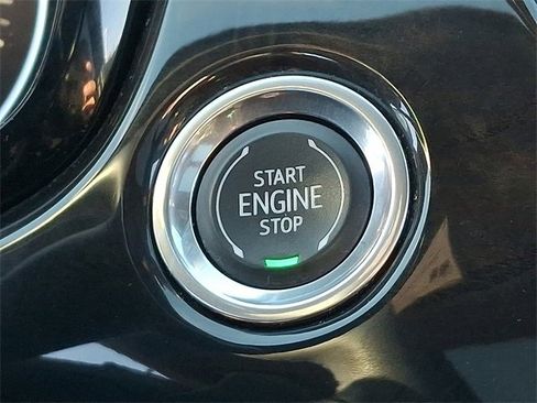 Used 2020 Cadillac XT6 Premium Luxury image 23