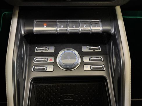 Used 2024 Lincoln Nautilus Reserve image 20