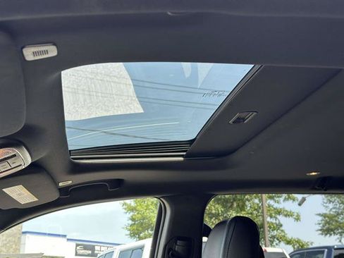 Used 2021 Jeep Grand Cherokee Limited AWD/4WD image 15