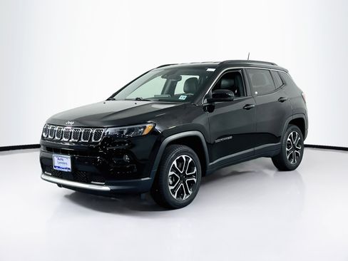 Used 2023 Jeep Compass Limited AWD/4WD image 1