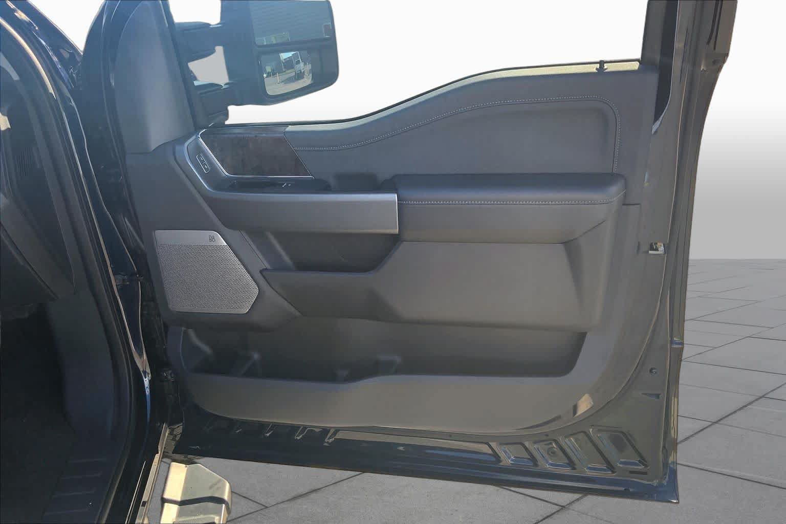 Certified 2025 Ford F250 Lariat w/ Lariat Ultimate Package AWD/4WD image 22