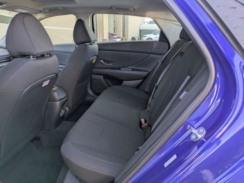 New 2025 Hyundai Elantra SEL image 26