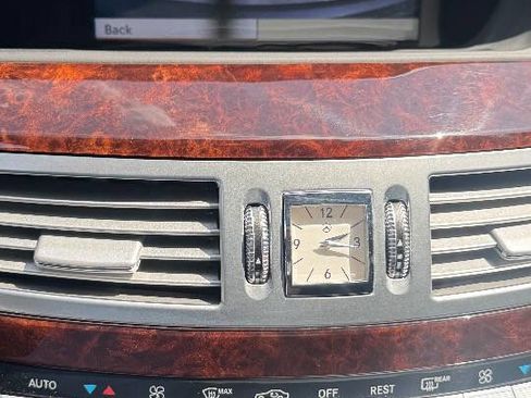 Used 2011 Mercedes-Benz S 550 4MATIC image 15