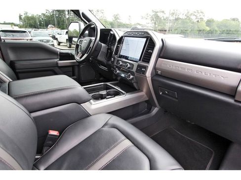 Used 2022 Ford F250 Platinum AWD/4WD image 30